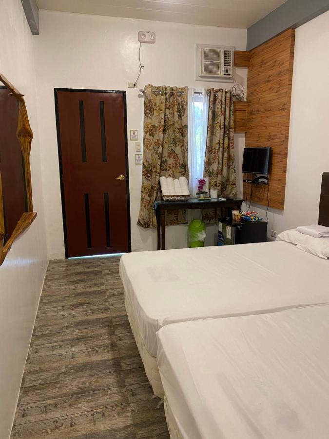 Floating Sanctuary Resort Powered By Cocotel Bulacan Phòng bức ảnh