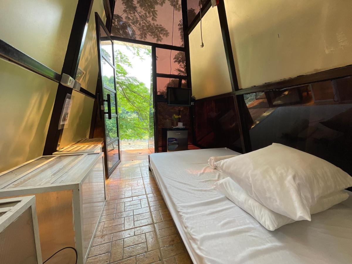 Floating Sanctuary Resort Powered By Cocotel Bulacan Ngoại thất bức ảnh