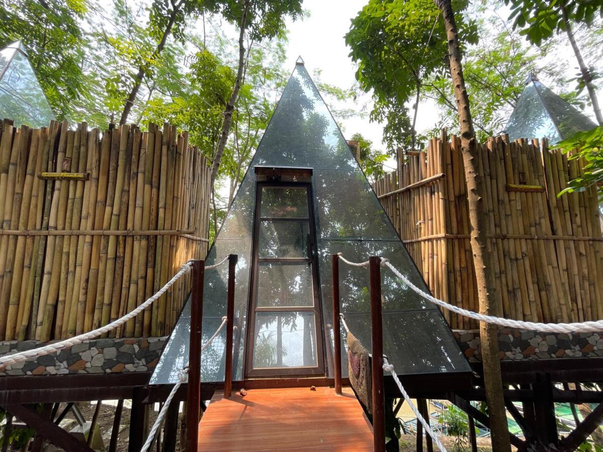 Floating Sanctuary Resort Powered By Cocotel Bulacan Ngoại thất bức ảnh