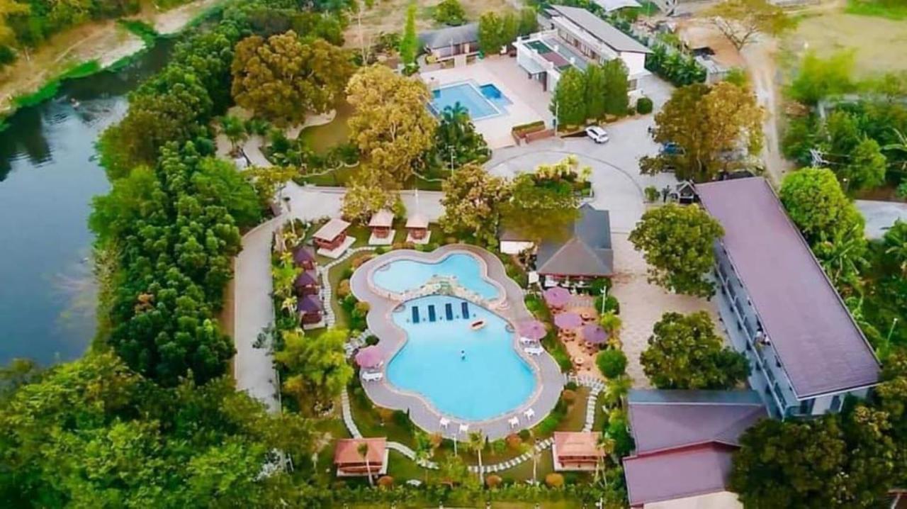Floating Sanctuary Resort Powered By Cocotel Bulacan Ngoại thất bức ảnh
