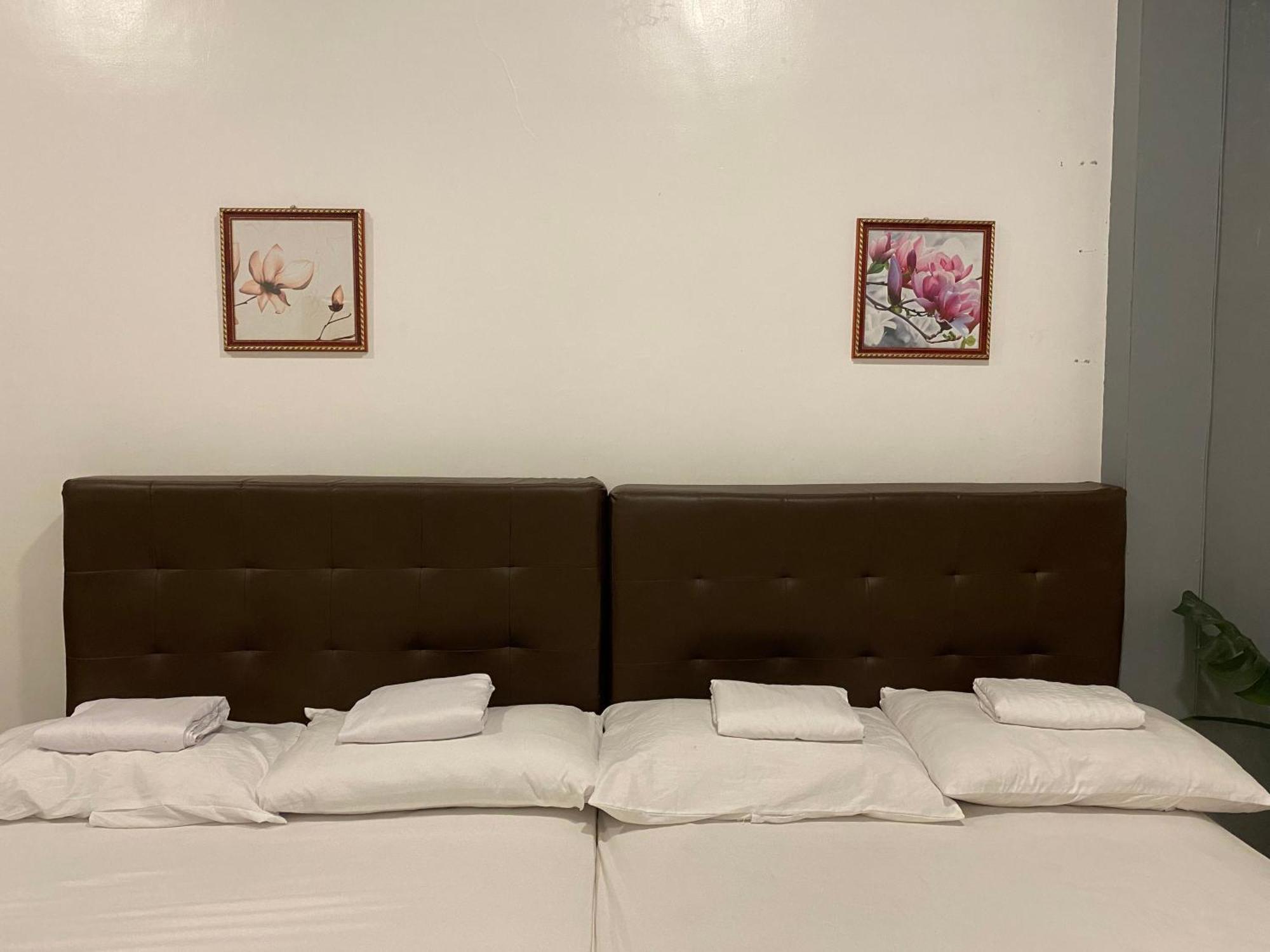 Floating Sanctuary Resort Powered By Cocotel Bulacan Phòng bức ảnh